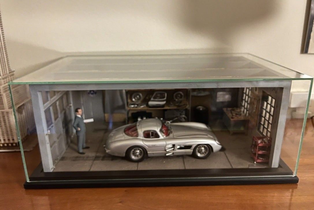 Diorama CMC 1/18 "Rudolf Uhlenhaut" Mercedes-Benz 300 SLR