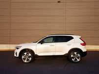 Volvo XC 40 Volvo XC 40 B5 | 4x4 | Śliczne XC40 |Kolor Biała Perła|Jak nowy!