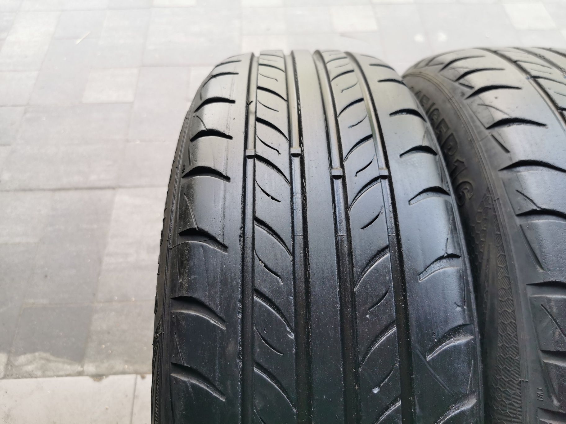 Пара летних шин 215/65 R16 Rosava