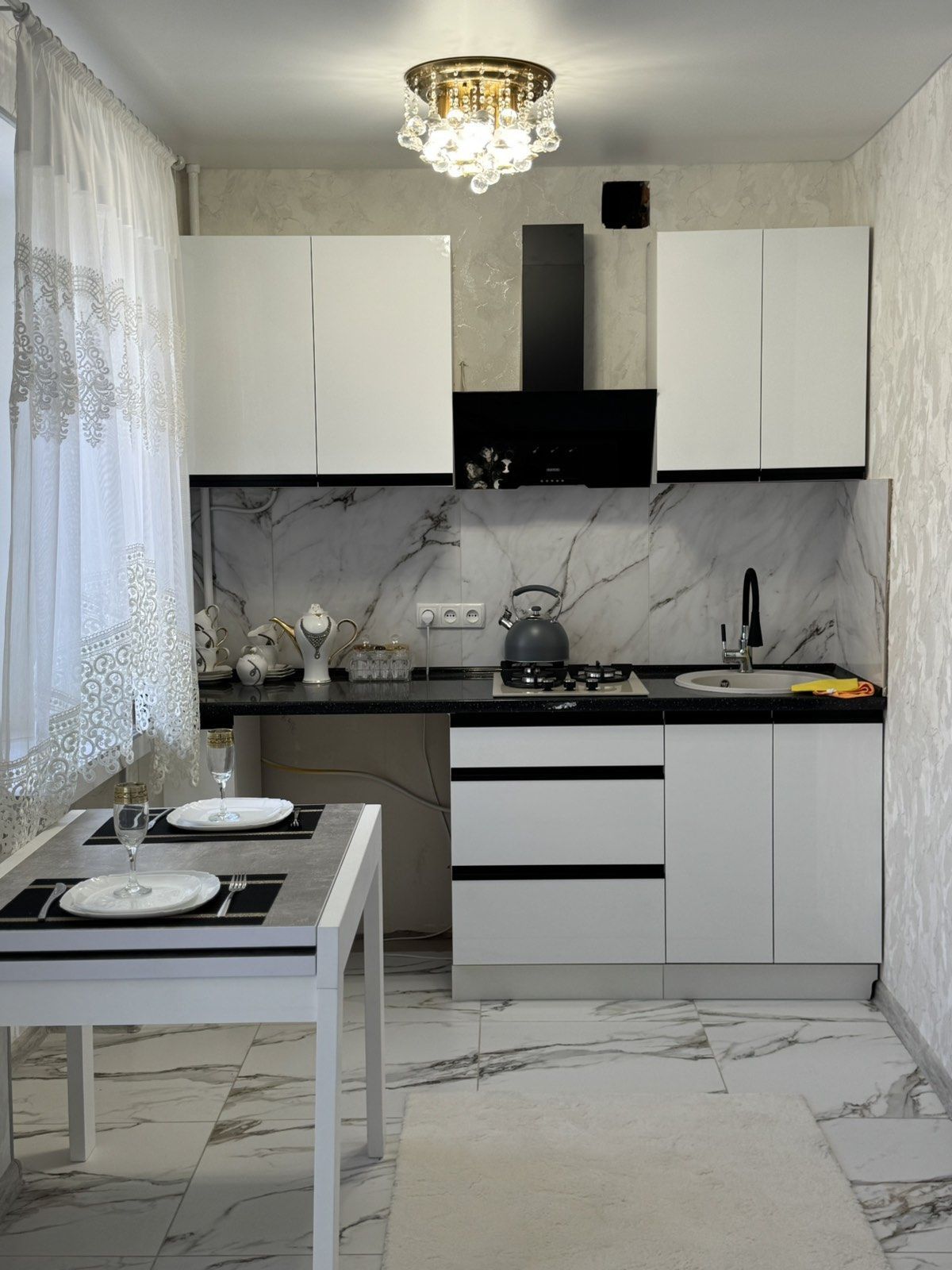 Продам 1 ком квартиру на Заболотного/ Крымский бульвар