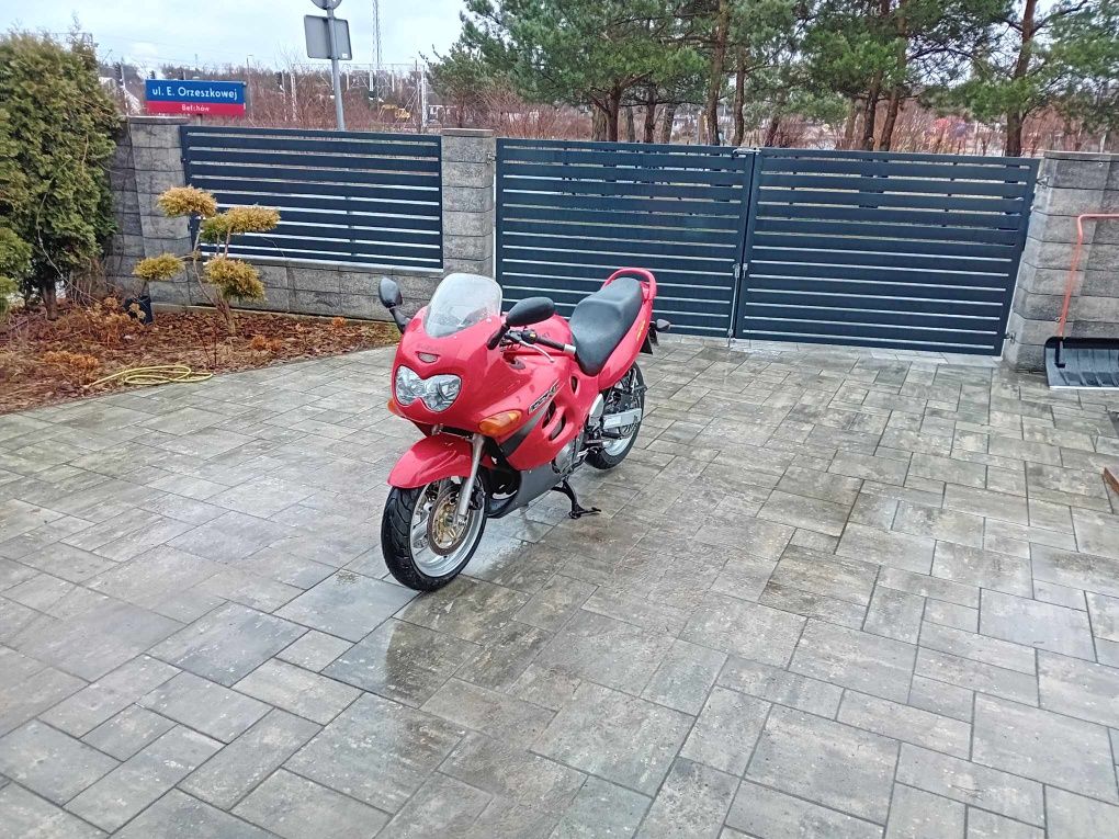 Suzuki GSXF 600 po serwisie!