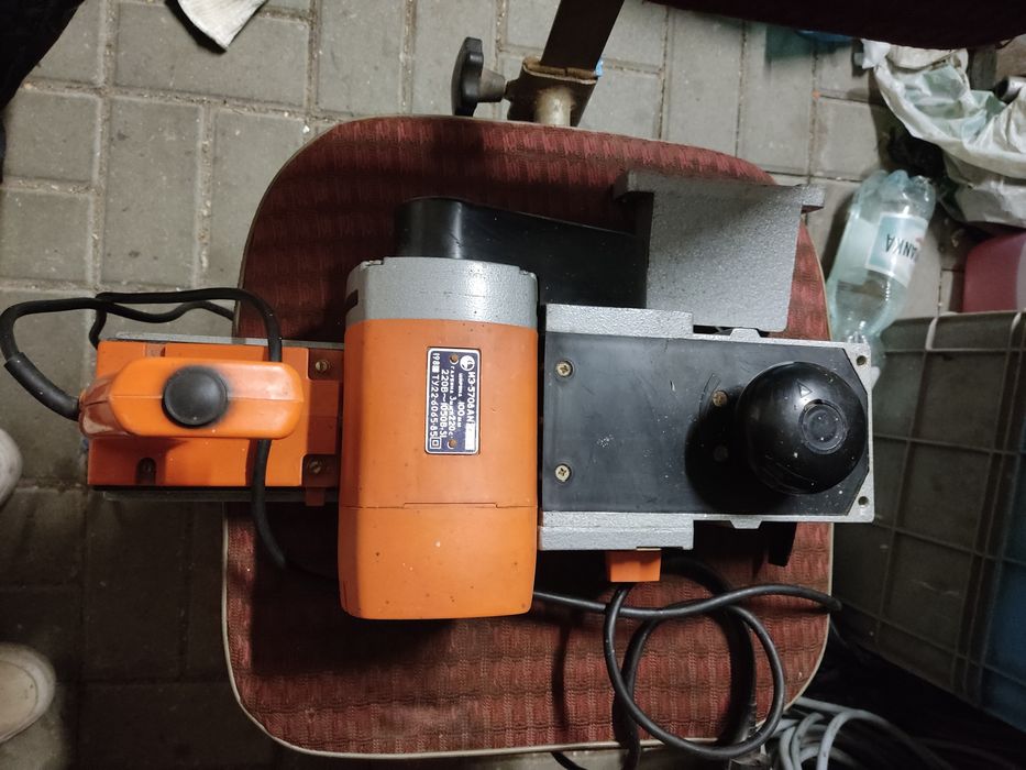 Strug elektryczny Rebir