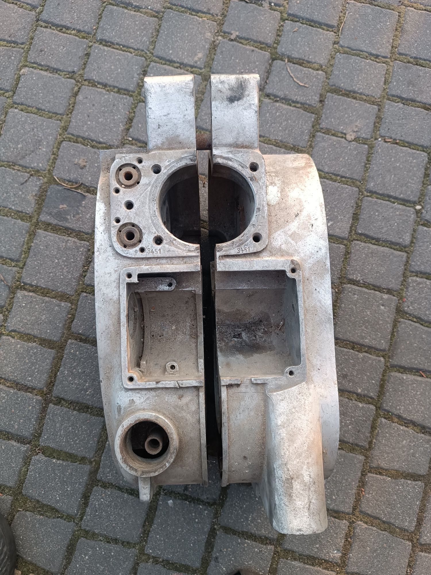 Kartery junak m10 korpus silnika
