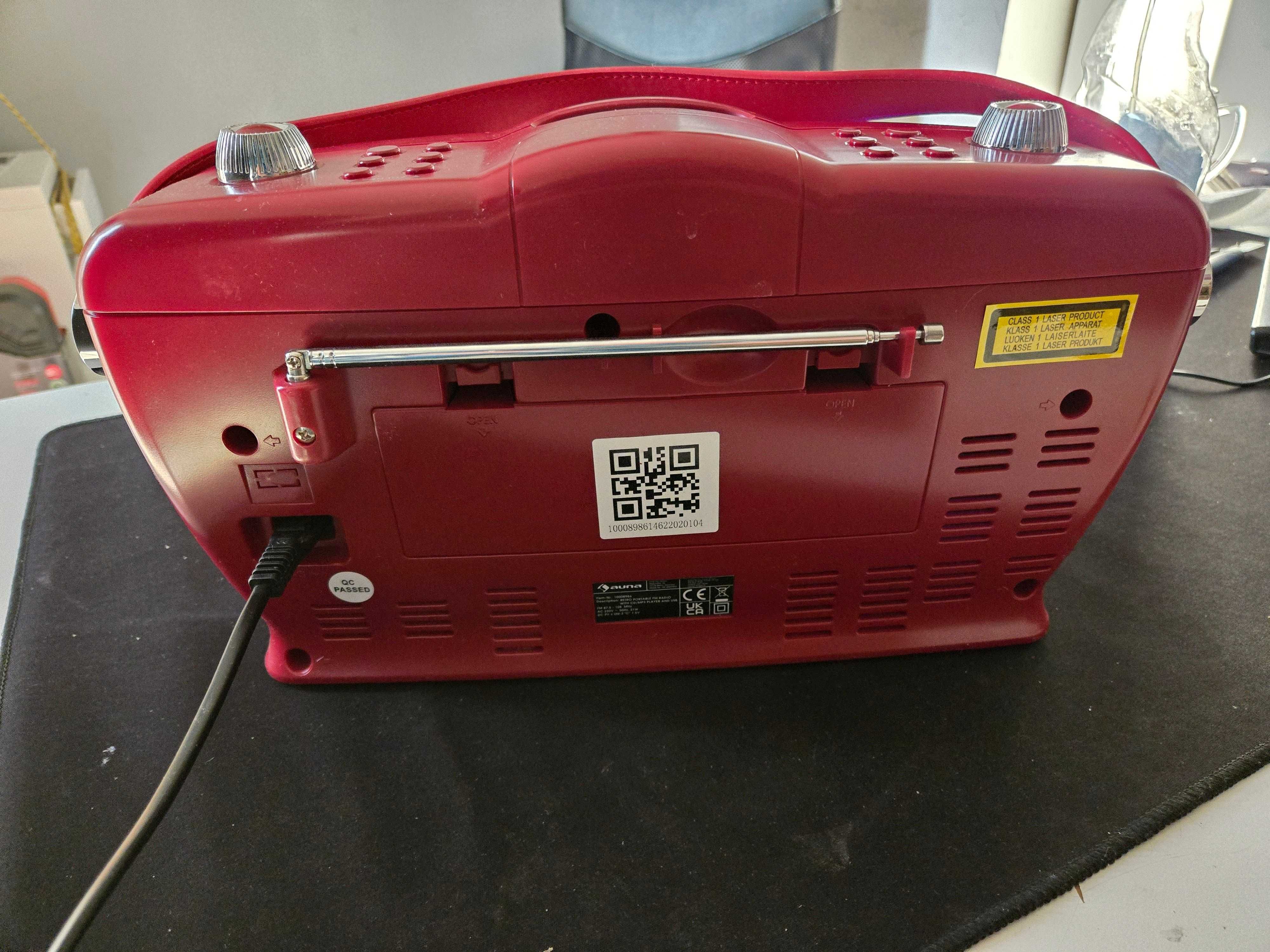 Piękne Przenośne Radio Cd Retro Auna RCD -70 xz8