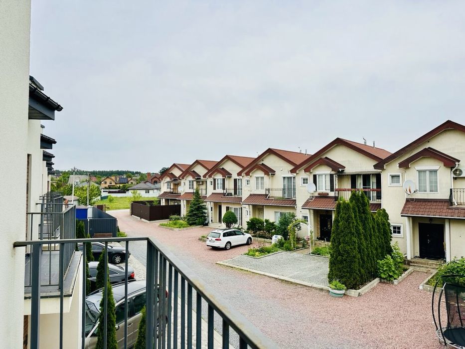 БЕЗ КОМІСІЇ, готовий кутовий таун, можна заходити на ремонт