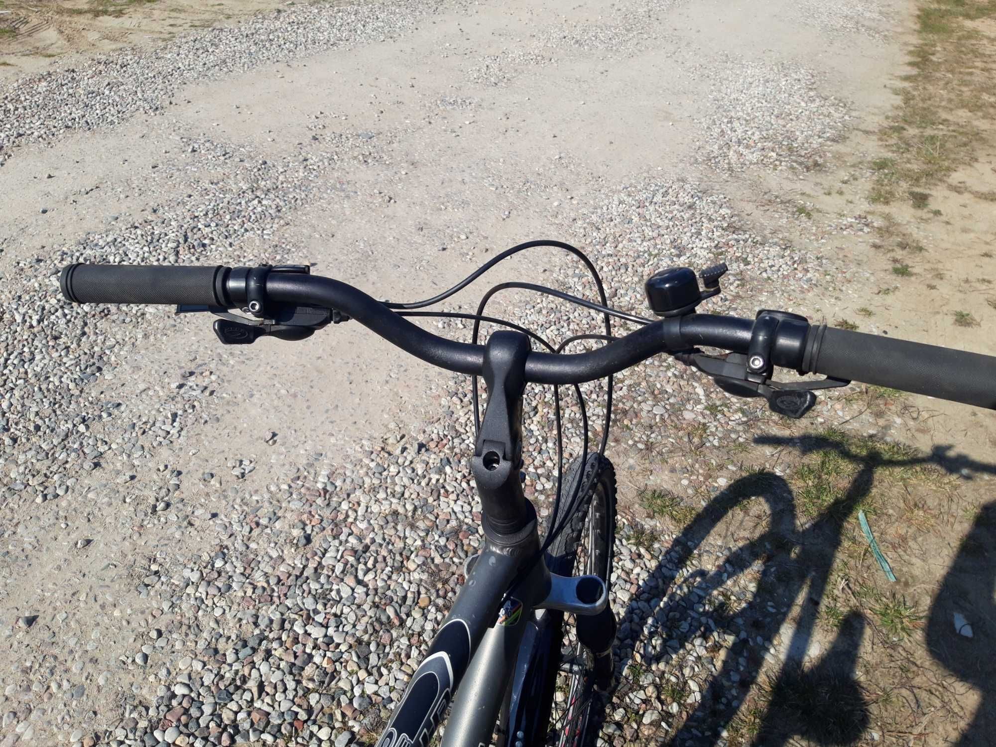 Rower miejski/trekking męski CUBE koła 26', 24 biegi SHIMANO