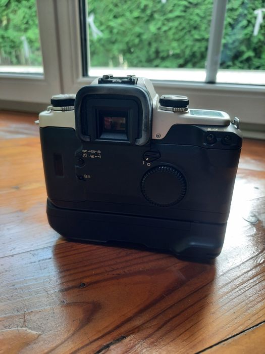 Aparat analogowy canon E0S50 + obiektyw canon 28-80mm