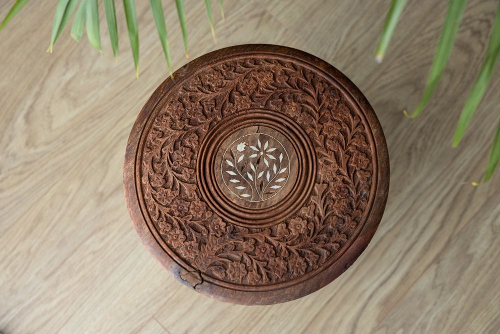 Kwietnik indyjski stolik ażurowy masa perłowa rzeźbiony