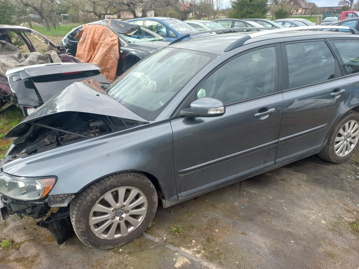 Volvo V50 na części