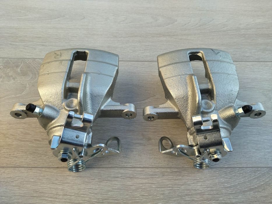 Суппорт супорт задній Транспортер т5 t5