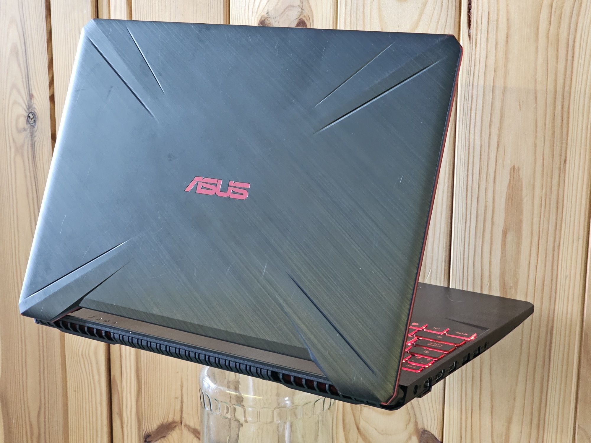 Asus TUF 15.6"/i7 8750H/GTX 1050/ RAM 16GB/SSD 256/HDD 750GB
