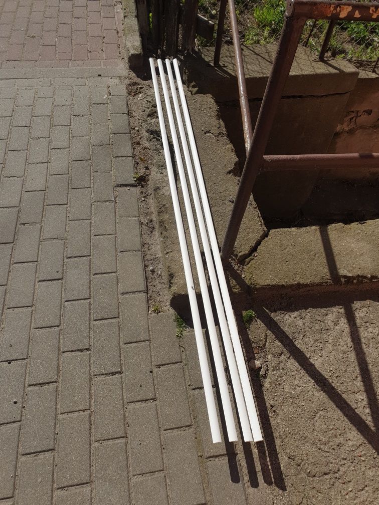 Listwy podłogowe sosnowe ćwierćwałek 18 mm na 18 mm 210 cm długości