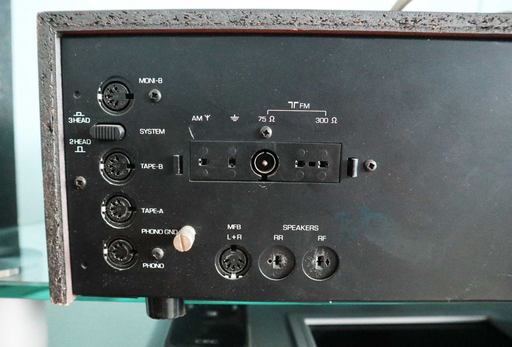 Усилитель ресивер Philips 22AH799  Голландия