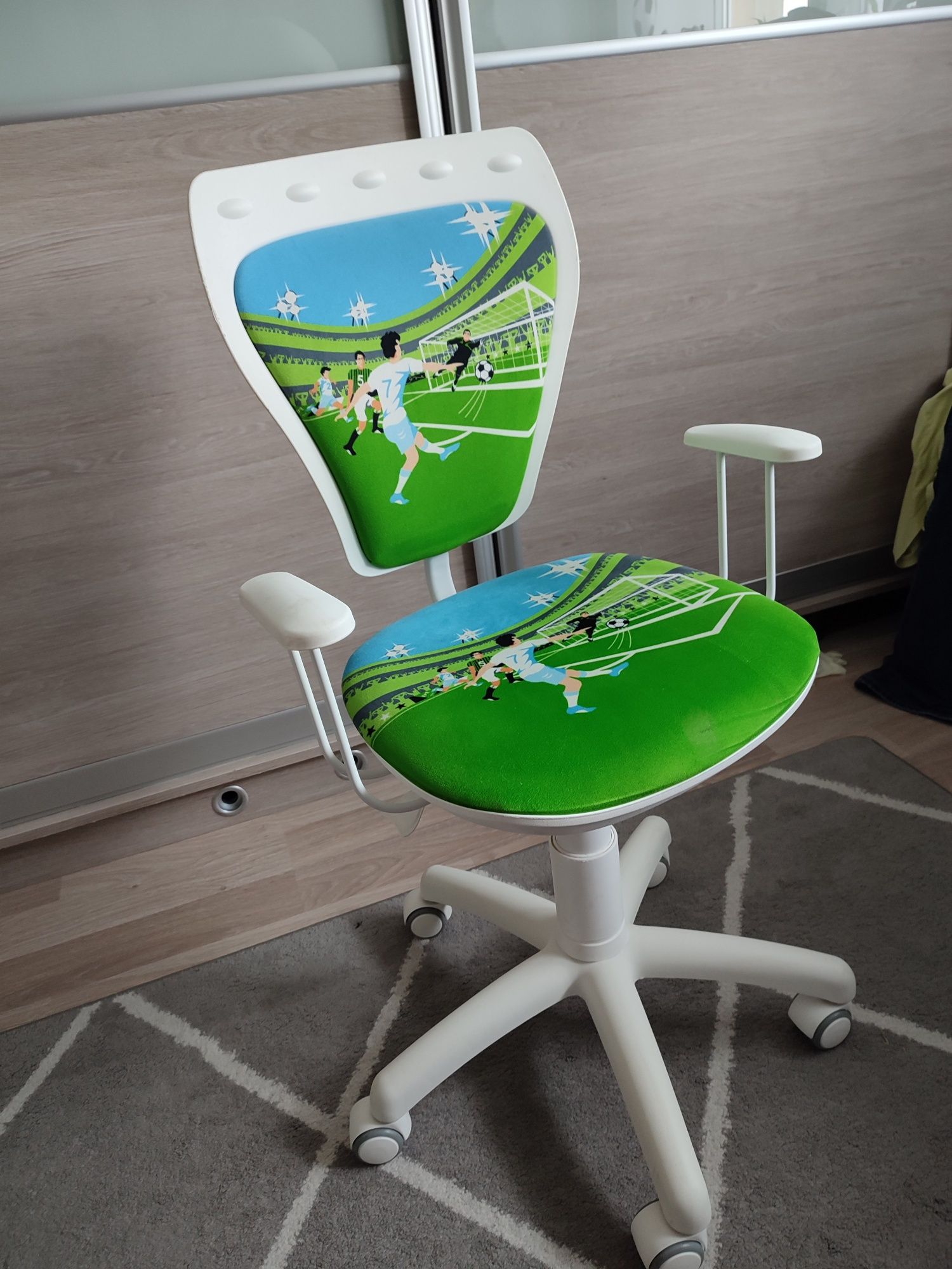 Krzesło obrotowe Ministyle fotel biurowy dla dziecka