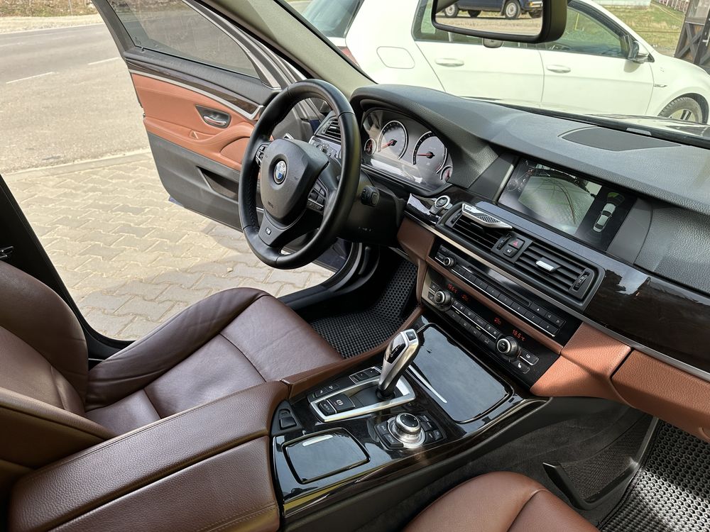 BMW 535i XDrive 2013, 3.0 бензин, Гарна комплектація