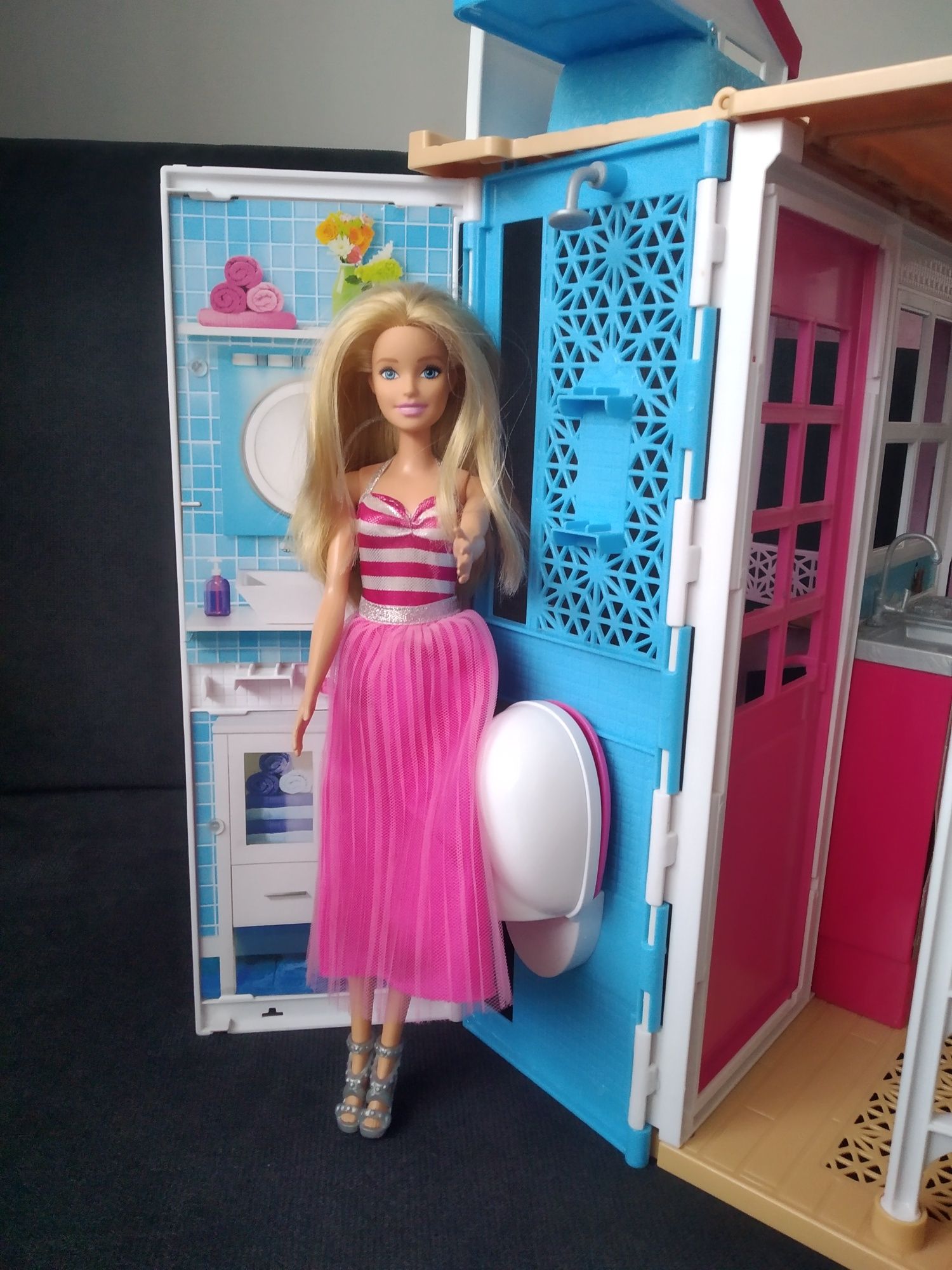 Barbie, 2-poziomowy domek, zestaw bez lalki