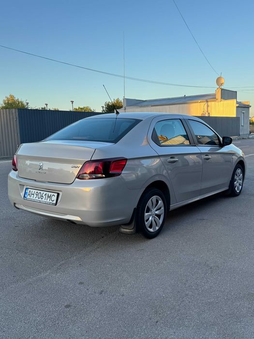 2019 PEUGEOT 301 на 1.6 бензин