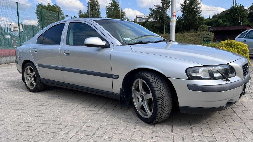 Volvo S60 2.3T LPG 250KM