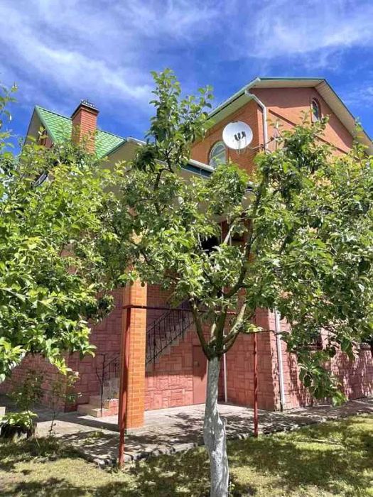 Продаж 7-кімнатного будинку, вул. Зарічна, 7, м. Березань