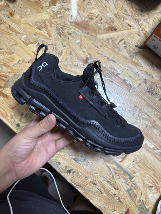 Жіноча трекінгові кросівки/для міста ON Running CloudAway розмір 40.5