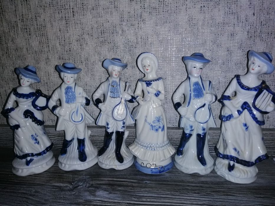 Фарфор 3 пары статуэток музыканты
