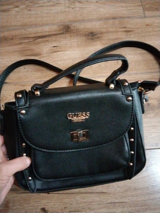 Torebka damska zwykła z napisem Guess