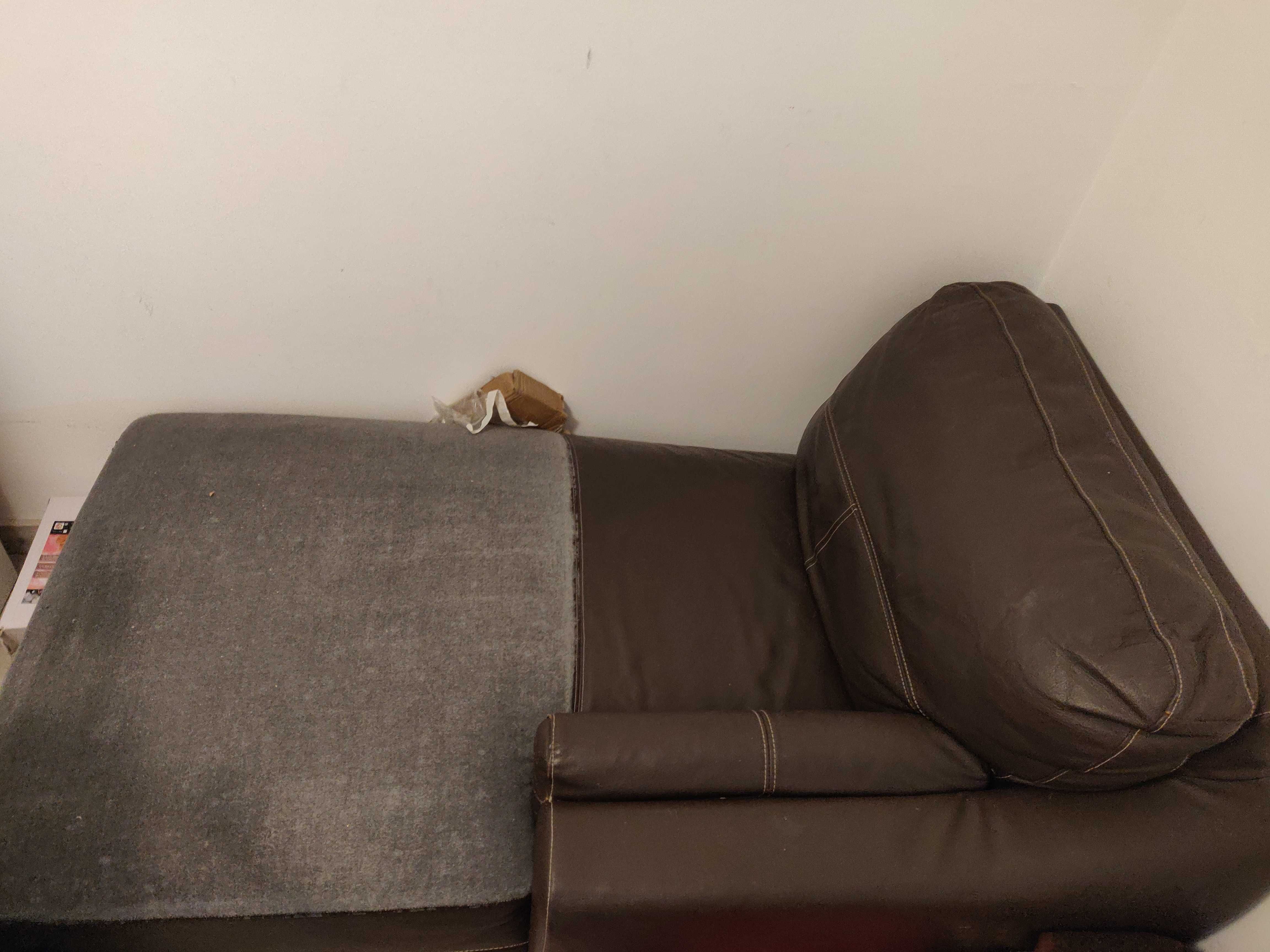 Sofá com Chaise Longue - Grátis, é só vir buscar!