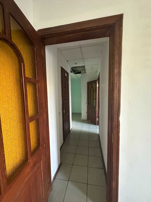 Продаж комерційне приміщення р-н кінотеатру Космос