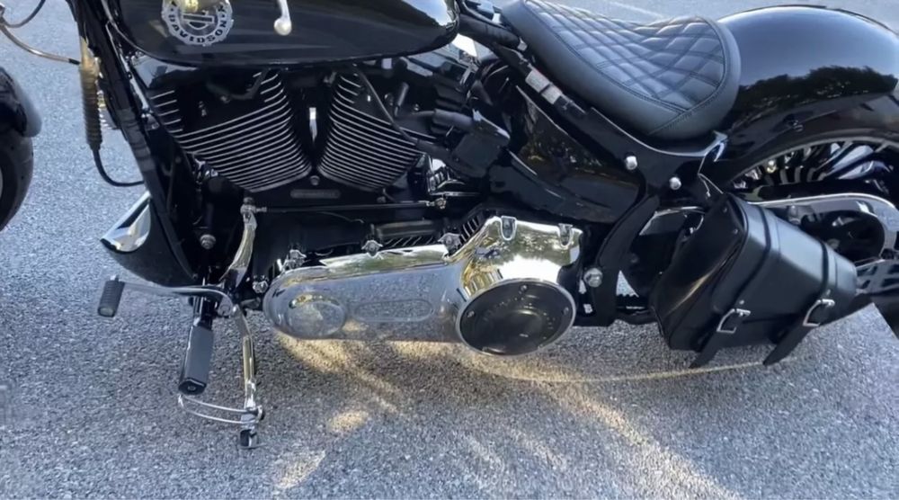 Harley Davidson FXSB  Breakout Custom