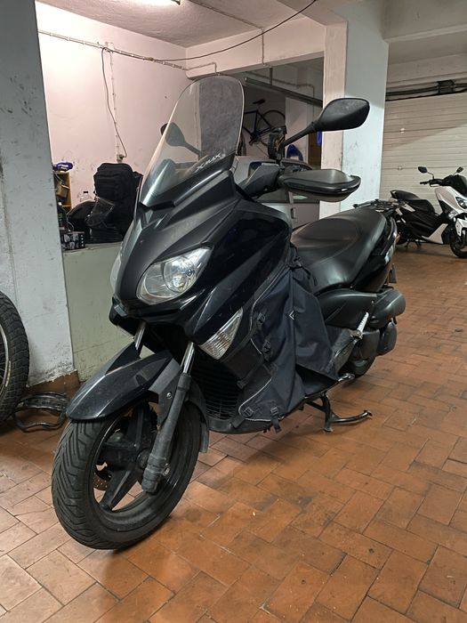 Yamaha X-max 250