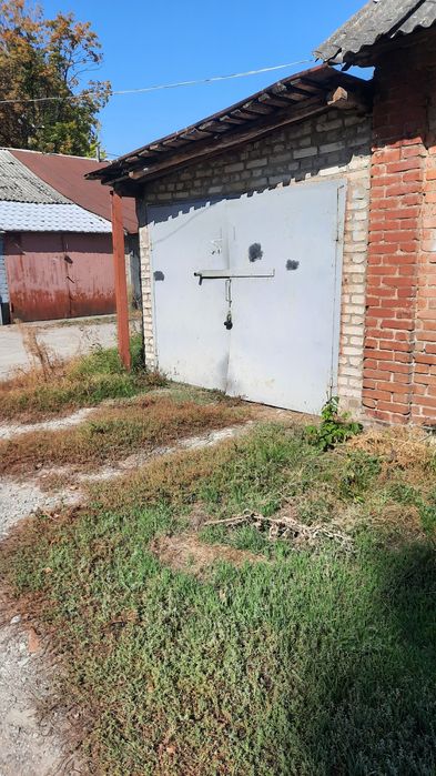 Продажа гаража в нагорній частині міста