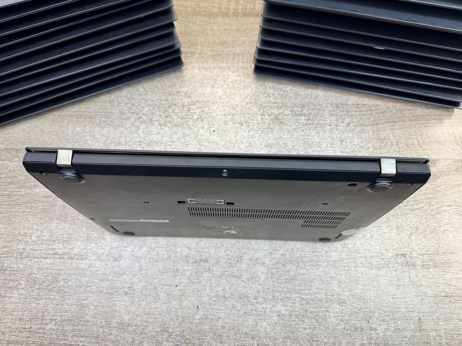 Ноутбук Lenovo thinkpad t470s-intel core i5-7gen8gb ram ddr4-ssd 120gb