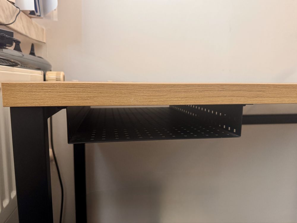 Biurko laminowane. Loft.