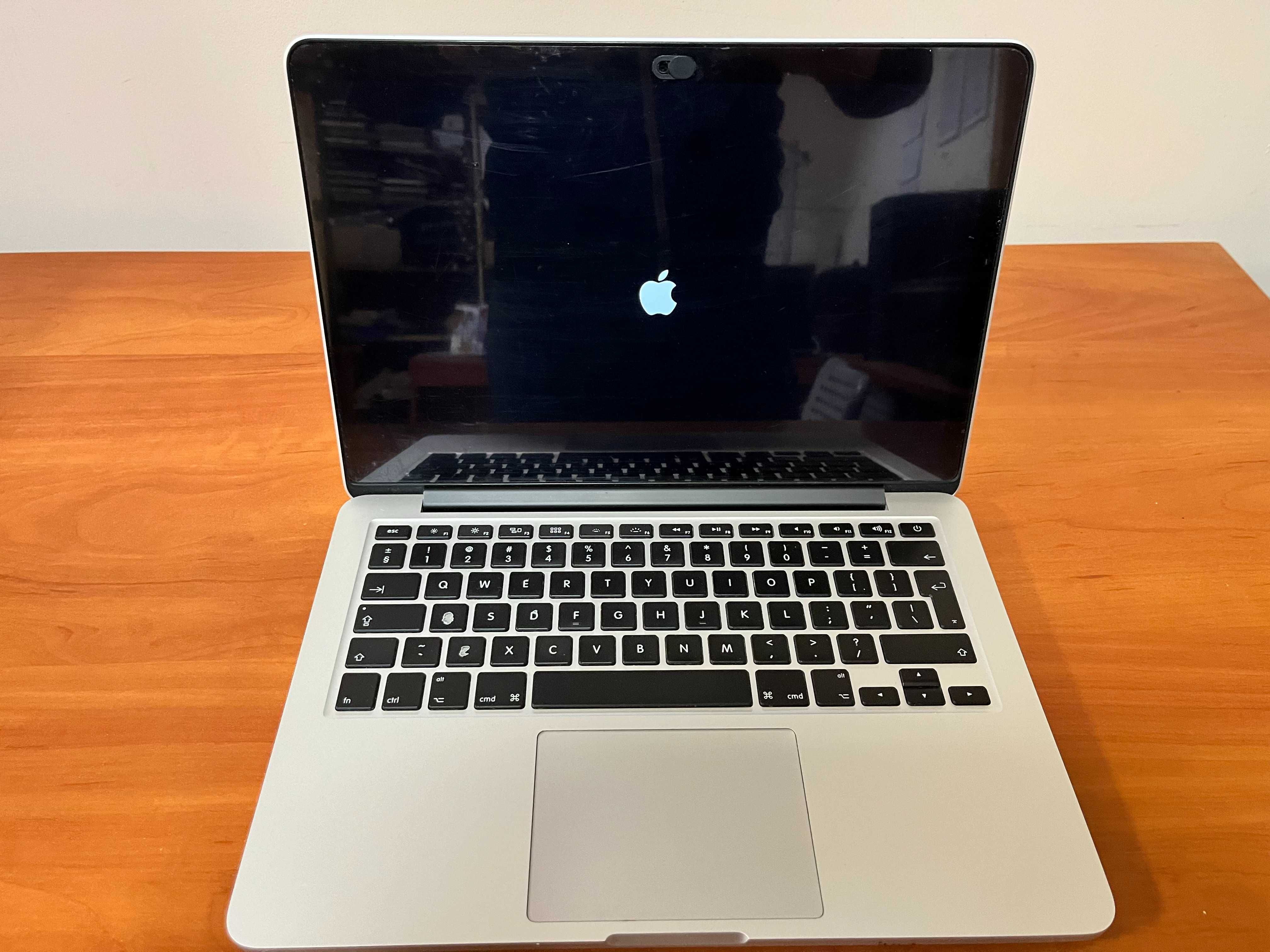 Laptop MacBook Pro 13 A1502 13,3 " Intel Core i5 8 GB / 256 GB srebrny