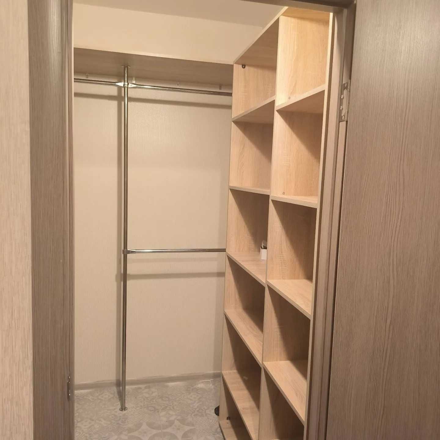 Гардеробні кімнати та шафи-купе на замовлення. Прорахунок по телефону
