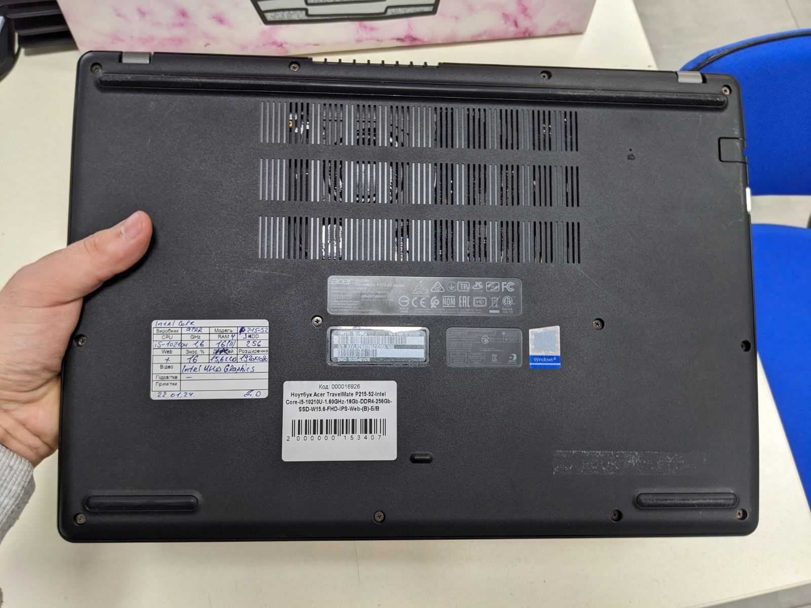 Потужний ноутбук Acer TravelMate P215-52  - 2020 рік