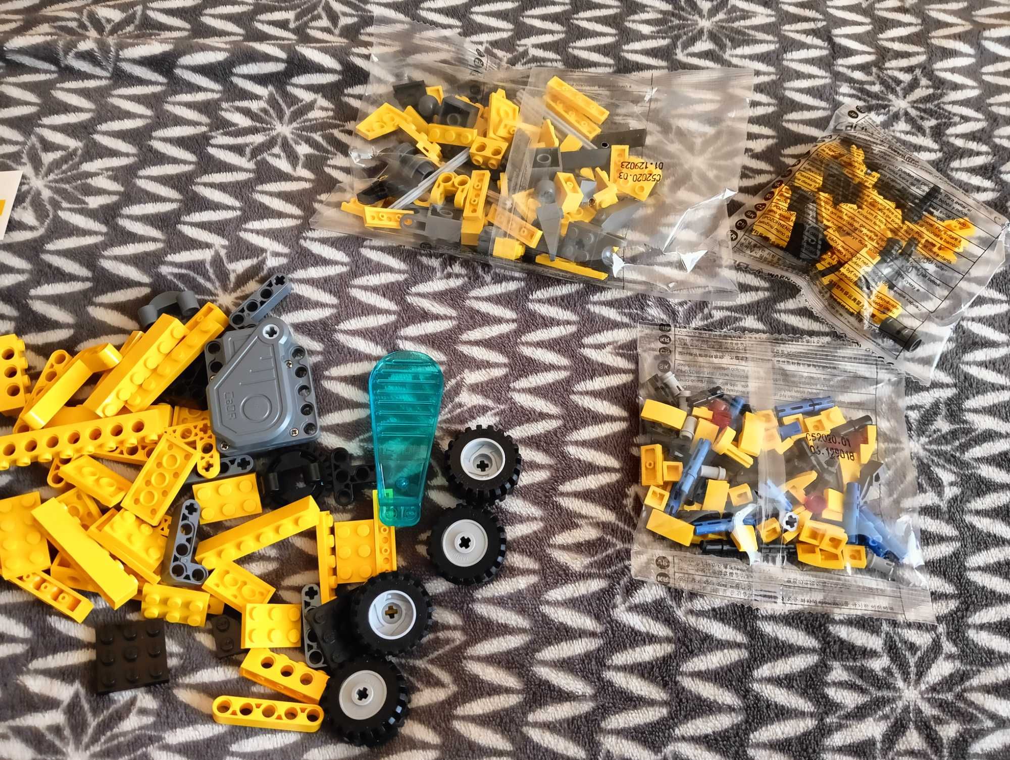 Hornet robot klocki