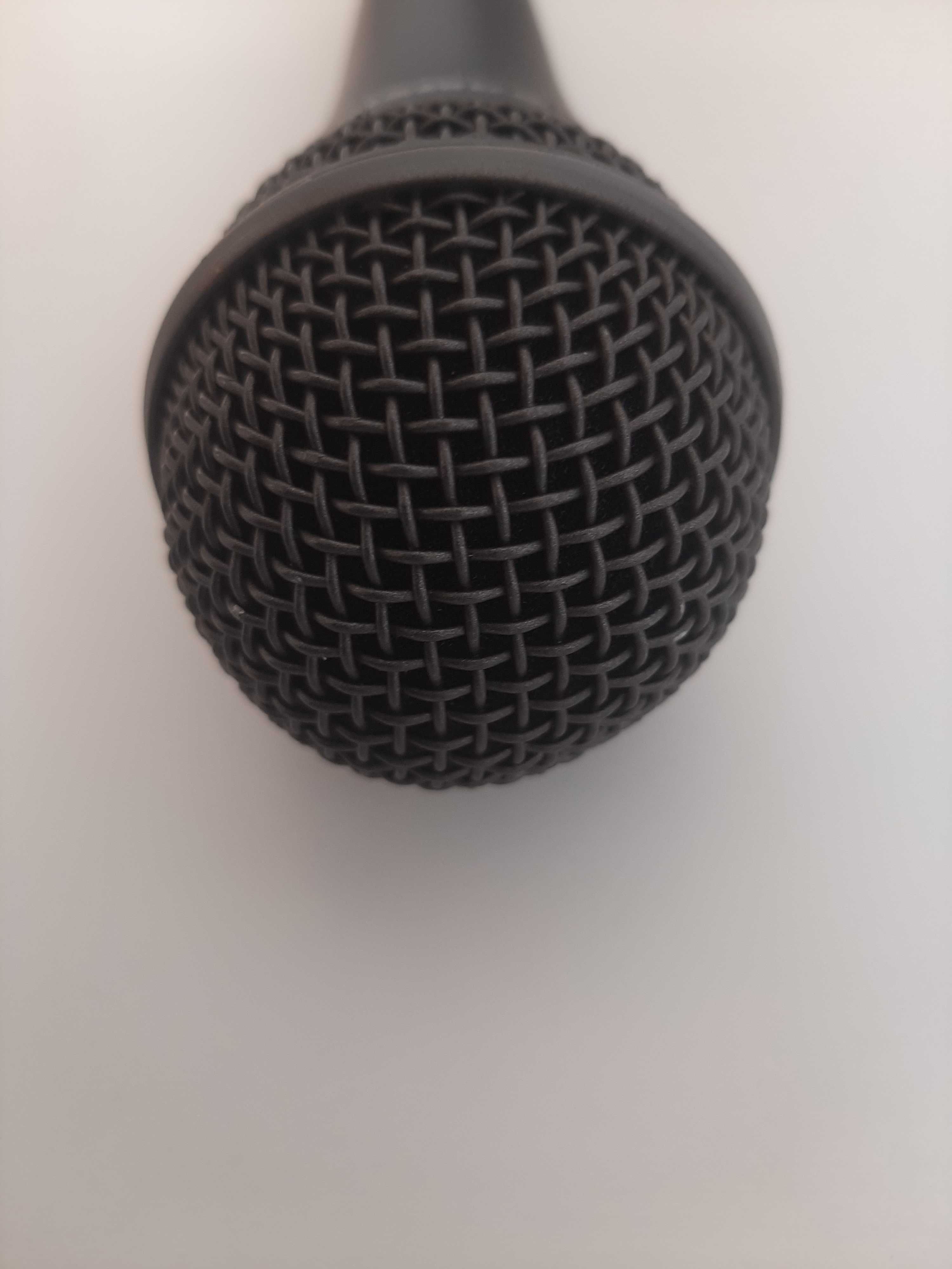 Suporte de microfone e microfone de fio