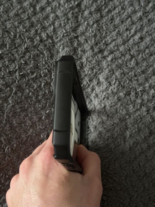 Etui Urban Armor Gear do iPhone 15 Plus