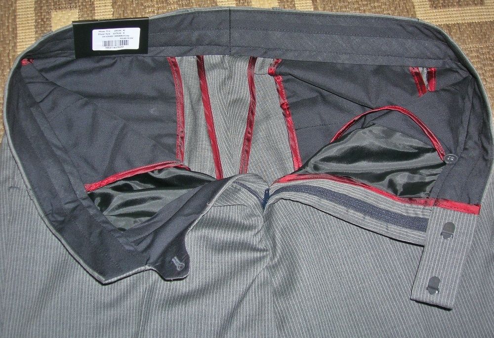 Чоловічий костюм Pierre Cardin. Оригінал. Куплений у Лондоні. Новий