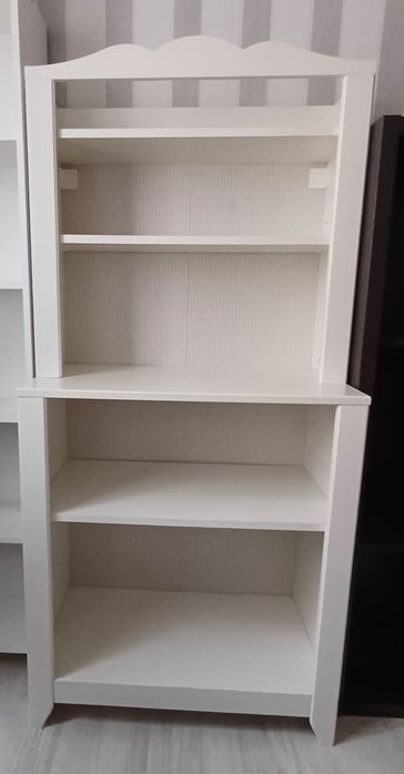 Regał Ikea z przykręcanym przewijakiem