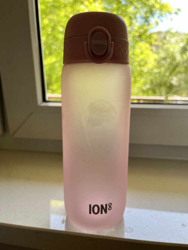 Bidon Ion8 różowy 750 ml
