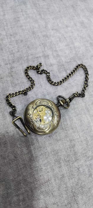 Relógio de Bolso Esqueleto Zodíaco