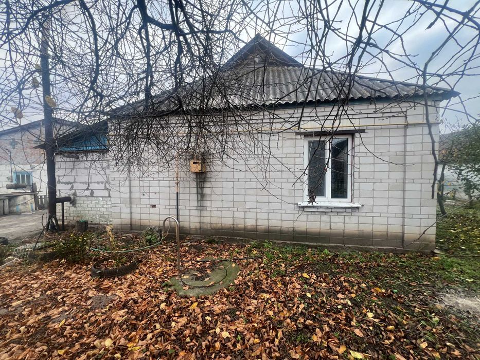 Продам 2кім будинок в селі Селище