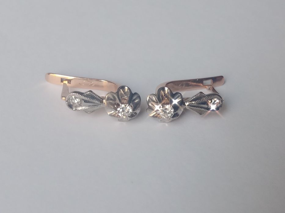 Продам серьги бриллиантами.ссср
