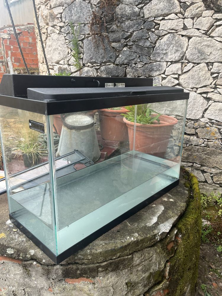 Aquario de 110L 76x31x47