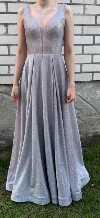 Випускна сукня срібляста