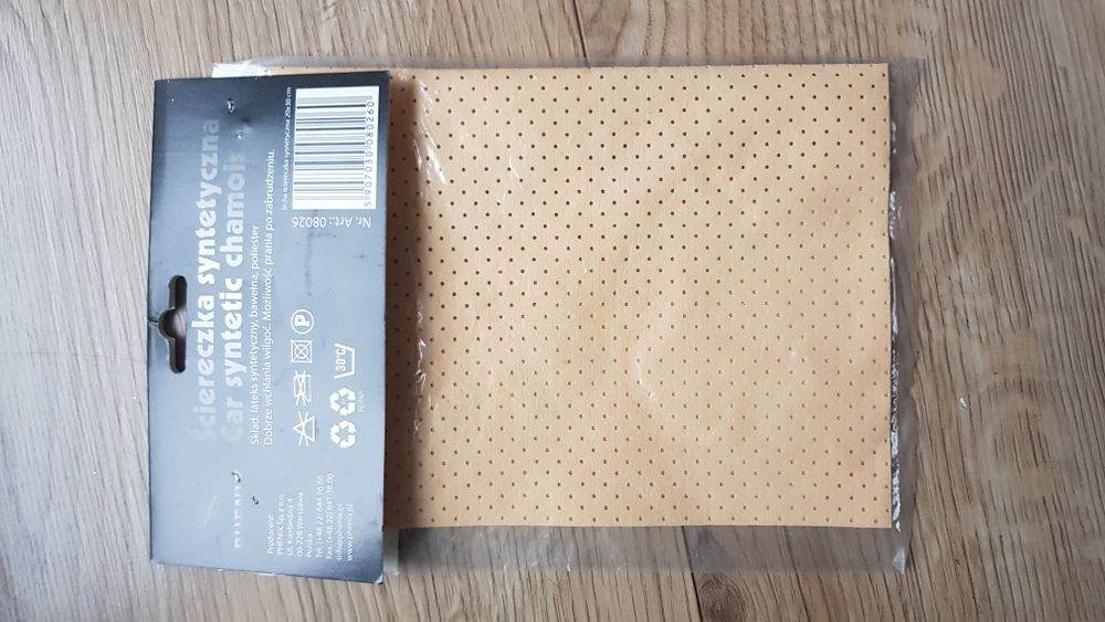 Nowa ściereczka syntetyczna z irchy 20x30xm do samochodu