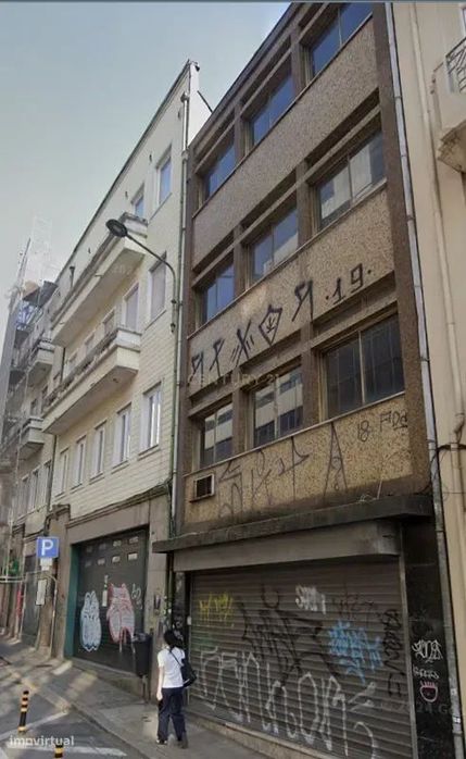 Prédio na Rua de Fernandes Tomás com Projeto Aprovado – Baixa - Centro