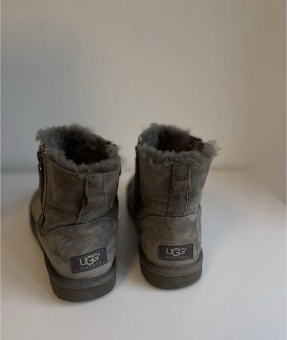 Ugg 39 натуральна замш